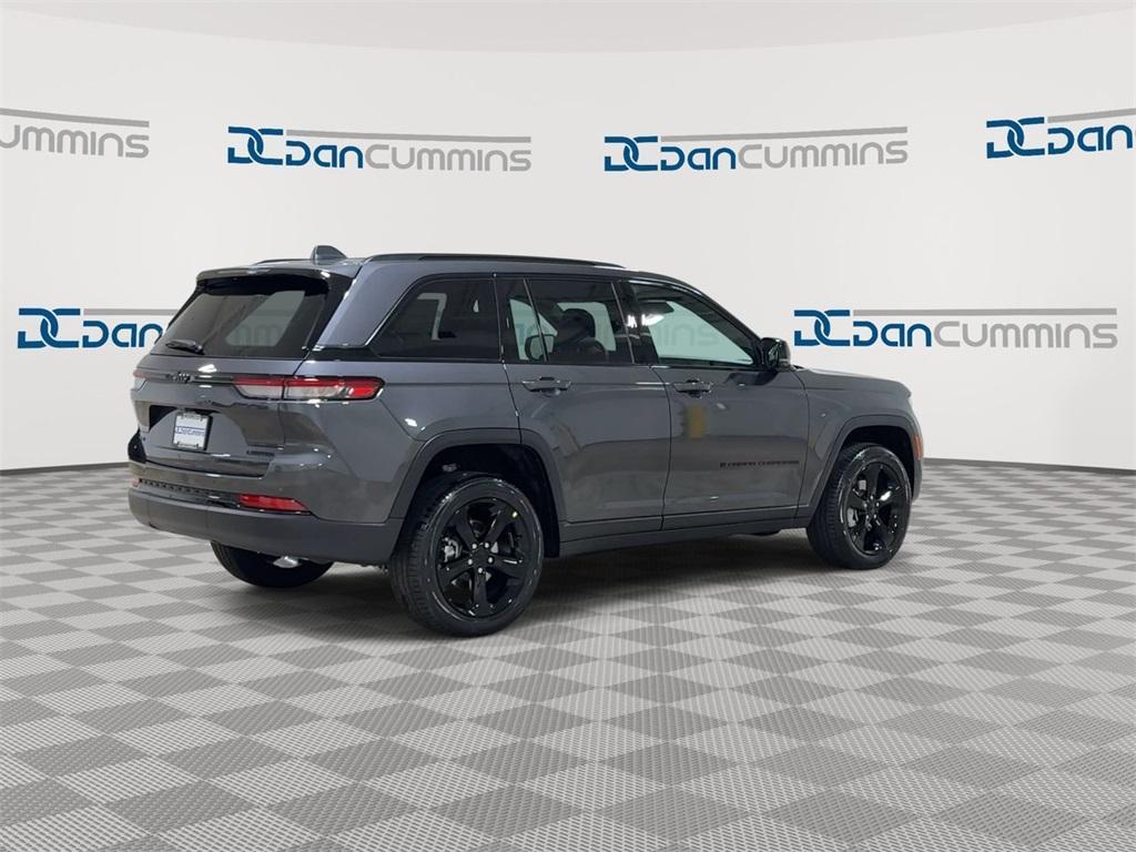 new 2025 Jeep Grand Cherokee car, priced at $44,585