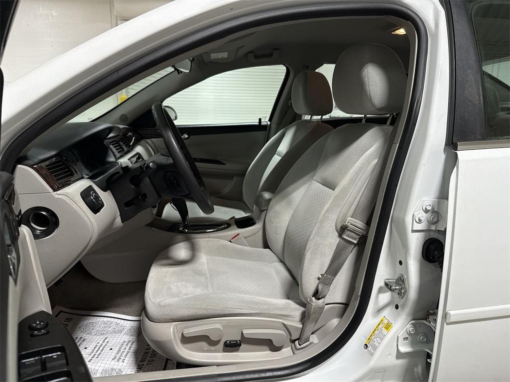 used 2016 Chevrolet Impala Limited car, priced at $12,987
