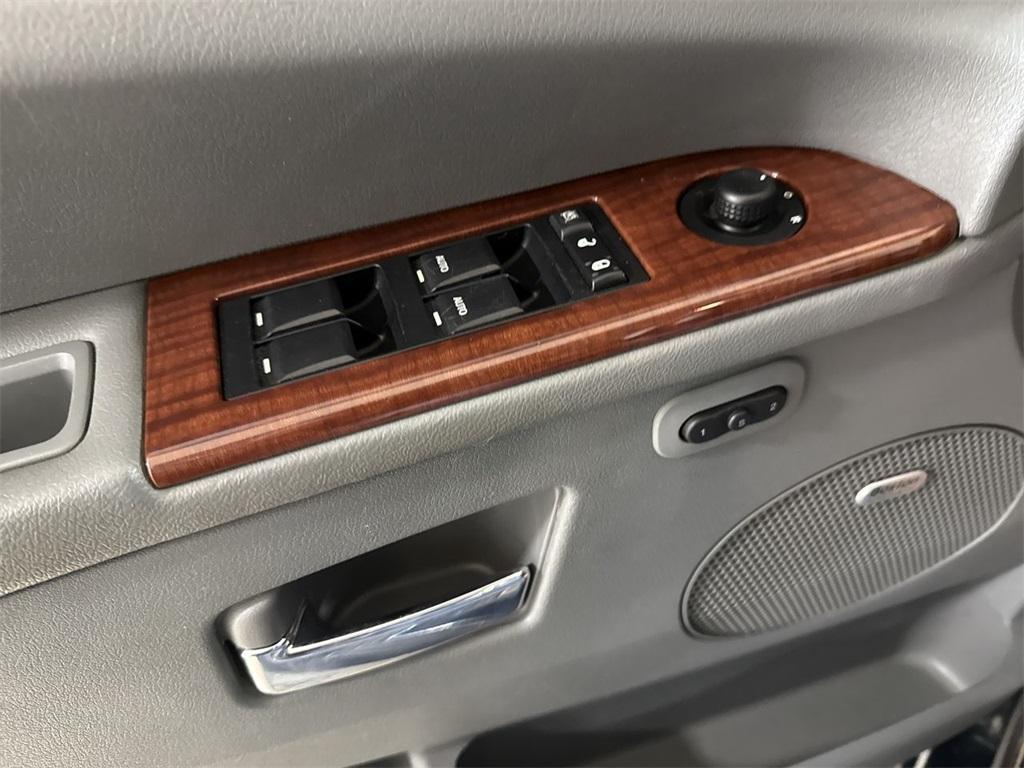 used 2007 Jeep Grand Cherokee car, priced at $4,900