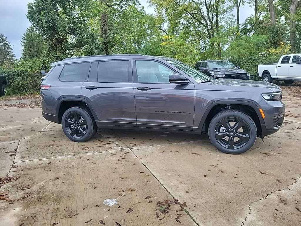 new 2025 Jeep Grand Cherokee L car, priced at $44,744