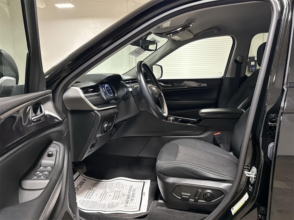 used 2021 Jeep Grand Cherokee L car, priced at $28,587