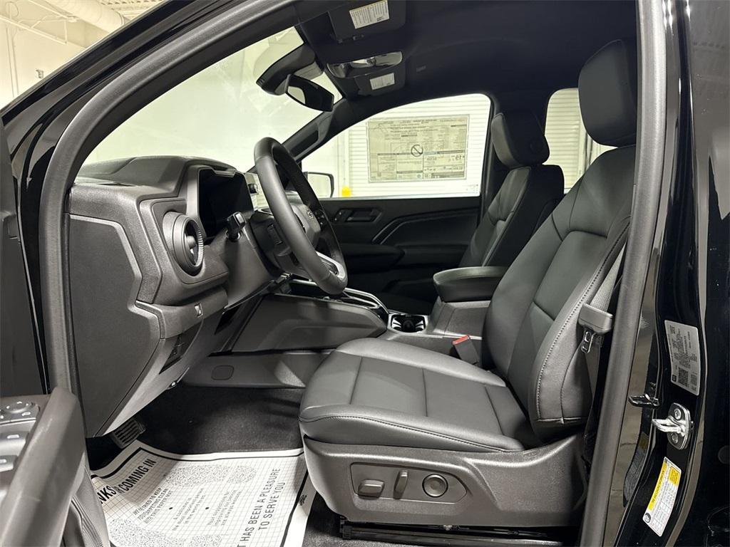 new 2026 Chevrolet Colorado car, priced at $44,304