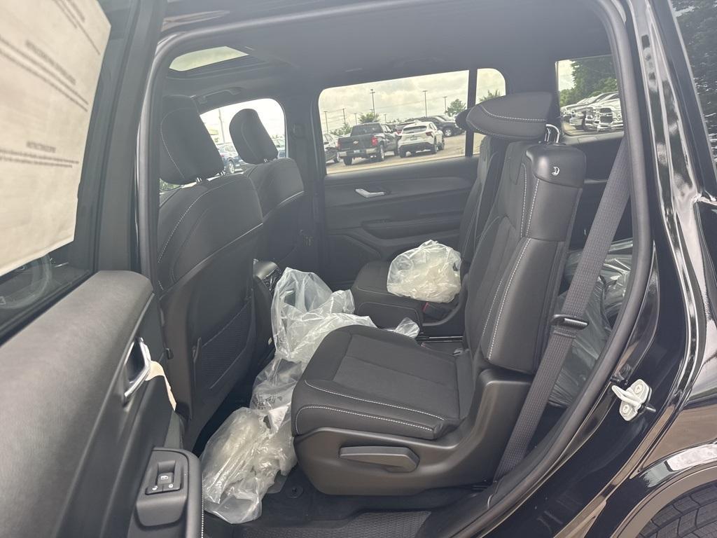 new 2025 Jeep Grand Cherokee L car, priced at $43,063