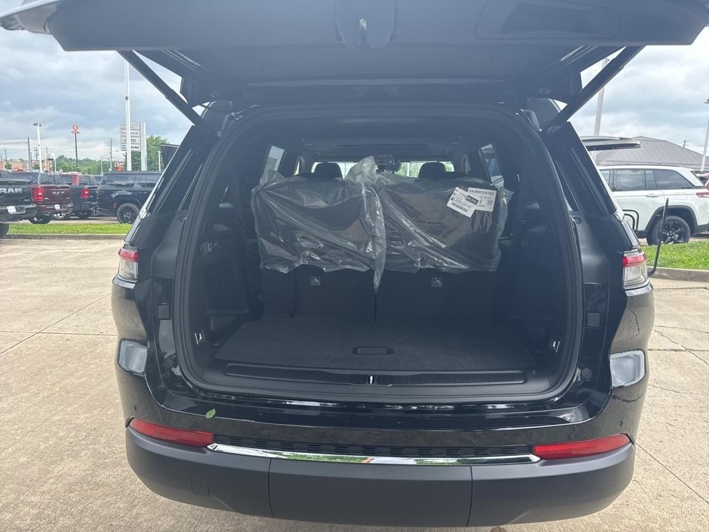 new 2025 Jeep Grand Cherokee L car, priced at $43,063