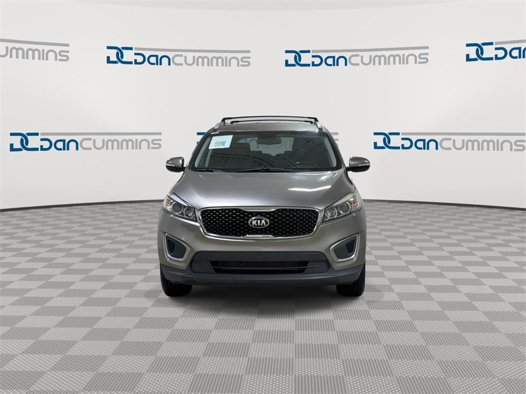 used 2016 Kia Sorento car, priced at $5,900