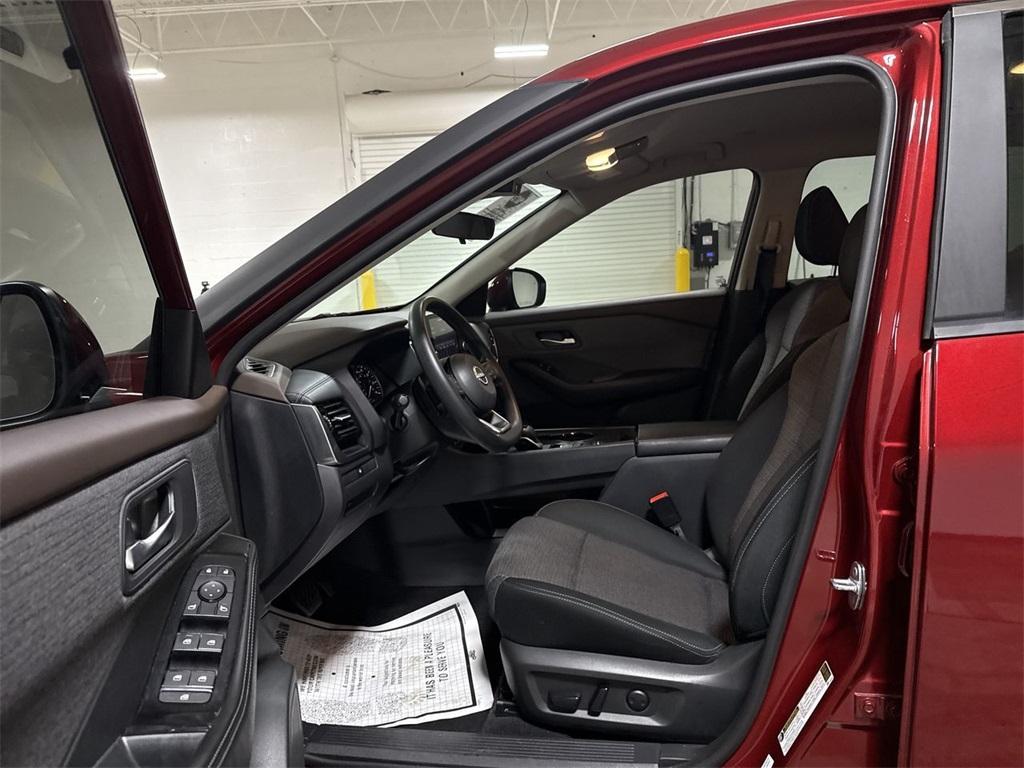used 2023 Nissan Rogue car, priced at $21,749