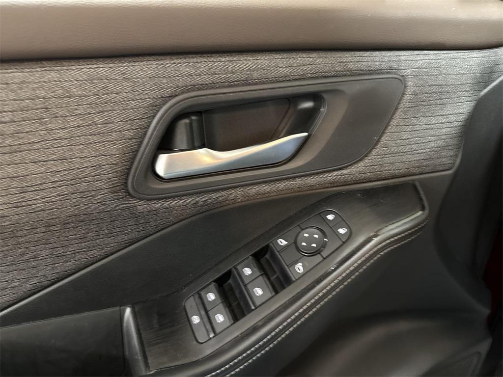 used 2023 Nissan Rogue car, priced at $21,749