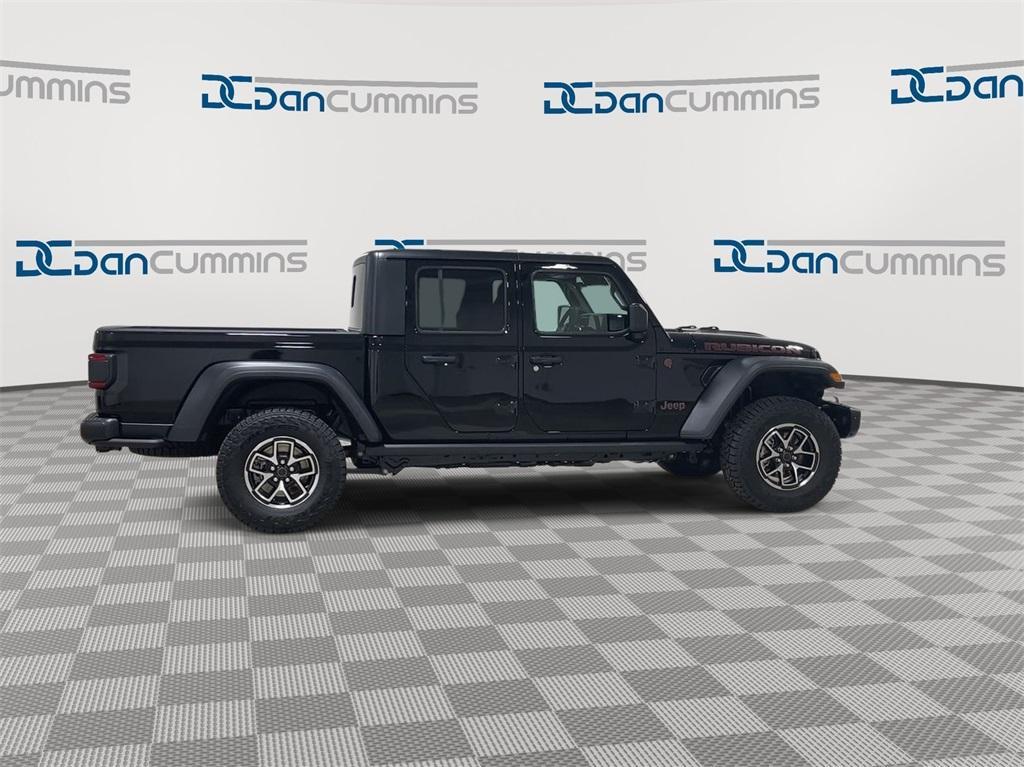 new 2024 Jeep Gladiator car, priced at $45,403