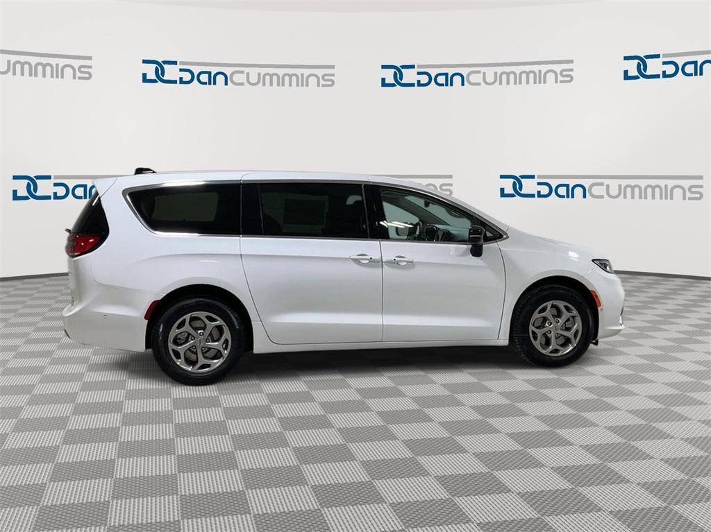 new 2024 Chrysler Pacifica car, priced at $42,755