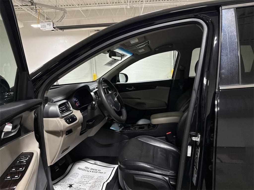 used 2020 Kia Sorento car, priced at $13,965