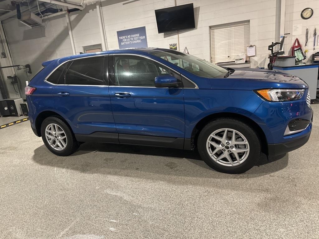 used 2024 Ford Edge car, priced at $28,787