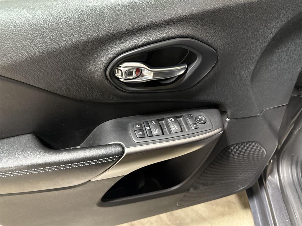 used 2020 Jeep Cherokee car, priced at $13,981