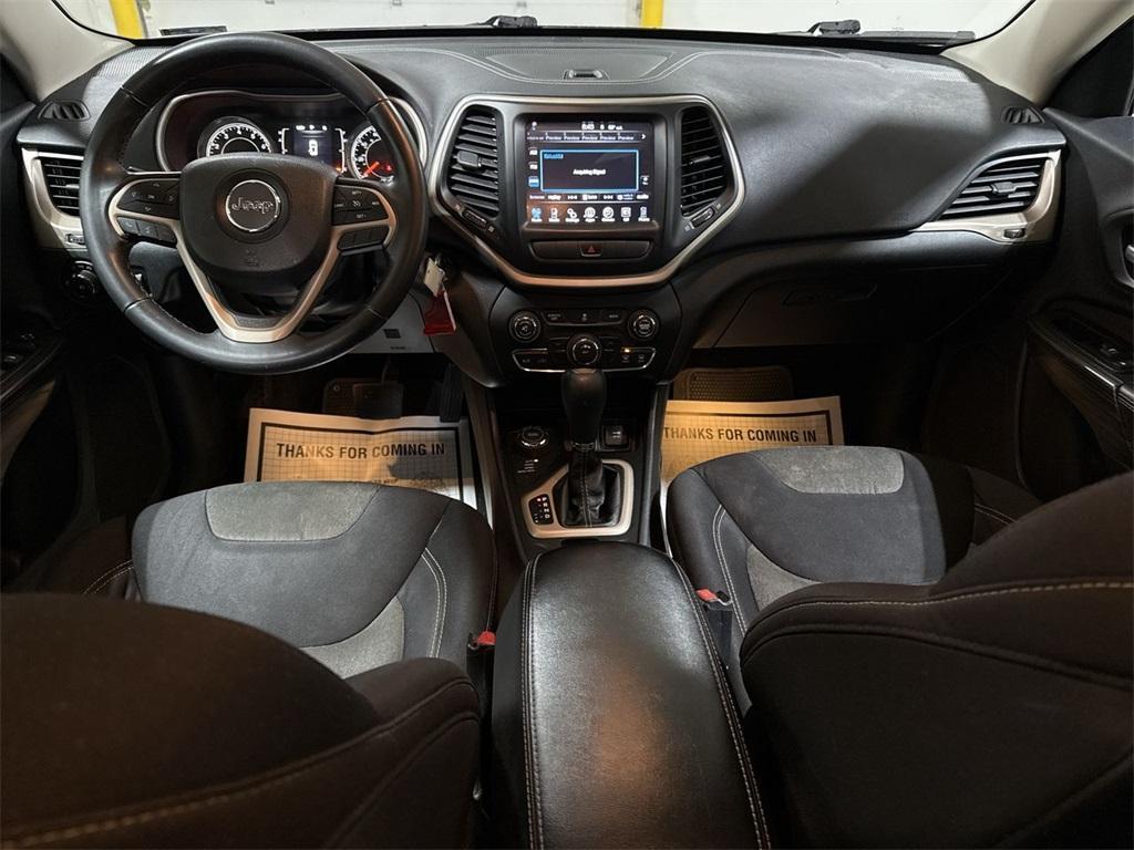 used 2014 Jeep Cherokee car, priced at $5,500