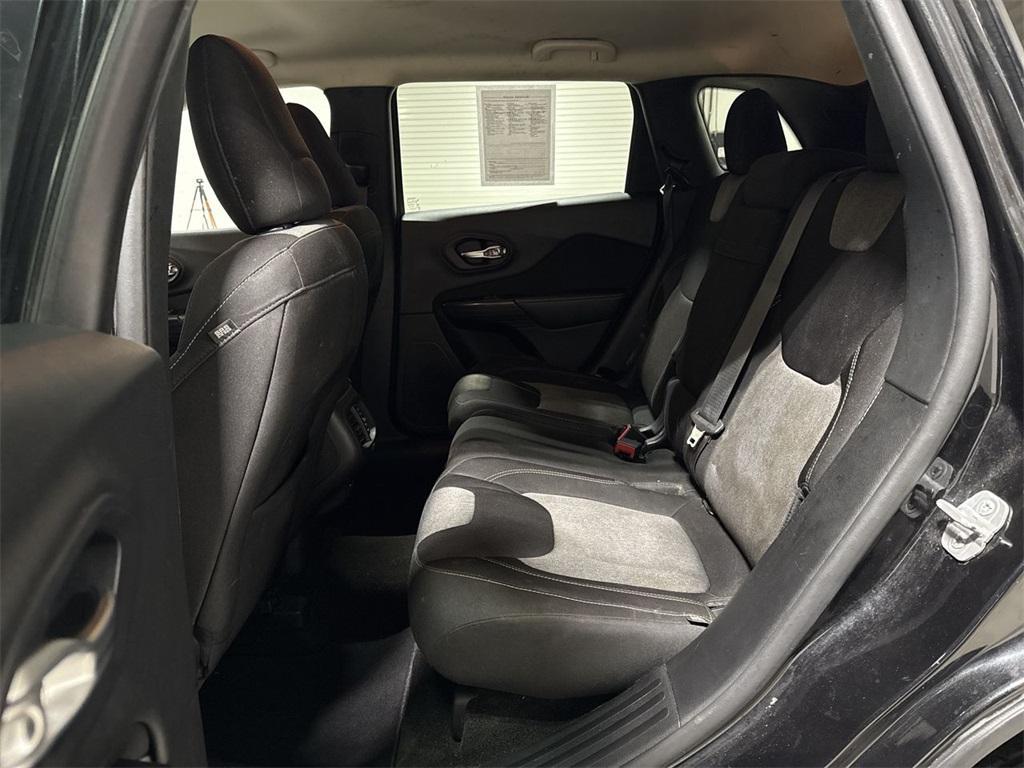 used 2014 Jeep Cherokee car, priced at $5,500