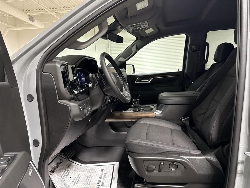 new 2025 Chevrolet Silverado 1500 car, priced at $55,105