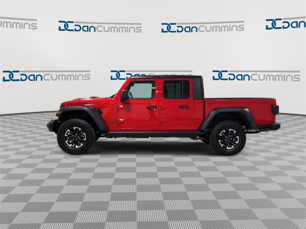 new 2024 Jeep Gladiator car, priced at $45,722