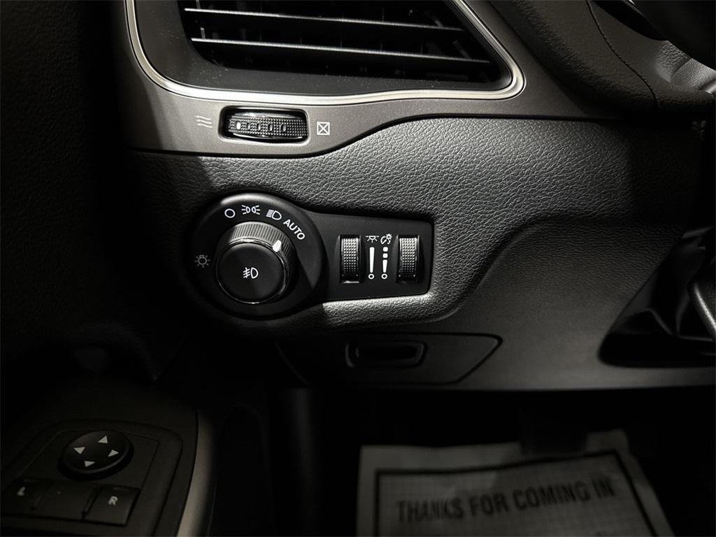 used 2021 Jeep Cherokee car, priced at $23,487