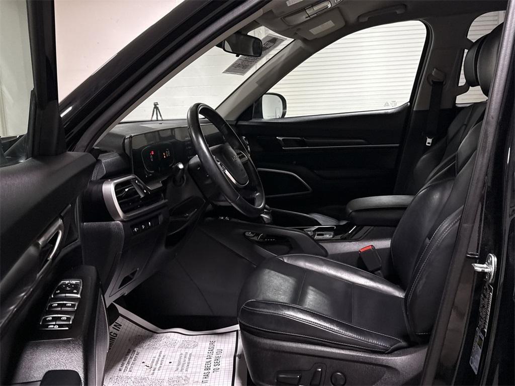 used 2023 Kia Telluride car, priced at $29,787