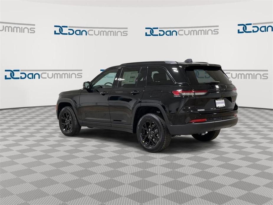 new 2025 Jeep Grand Cherokee car, priced at $42,431