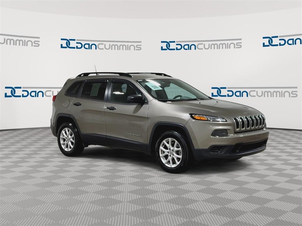 used 2016 Jeep Cherokee car, priced at $15,487
