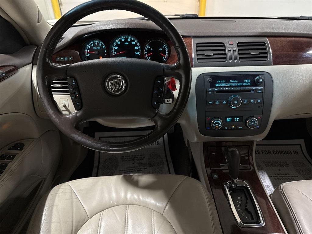 used 2007 Buick Lucerne car, priced at $3,500