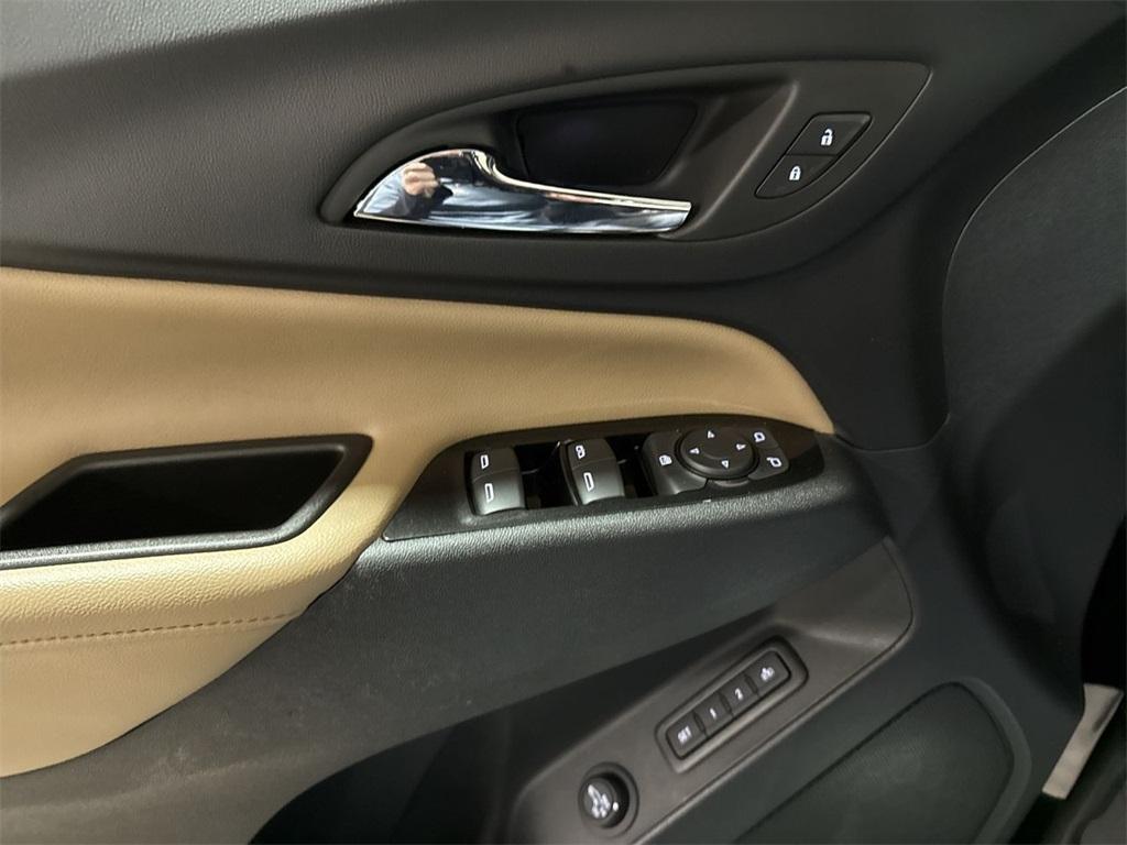 used 2023 Chevrolet Equinox car, priced at $25,557