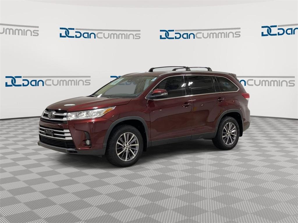 used 2019 Toyota Highlander car, priced at $27,587