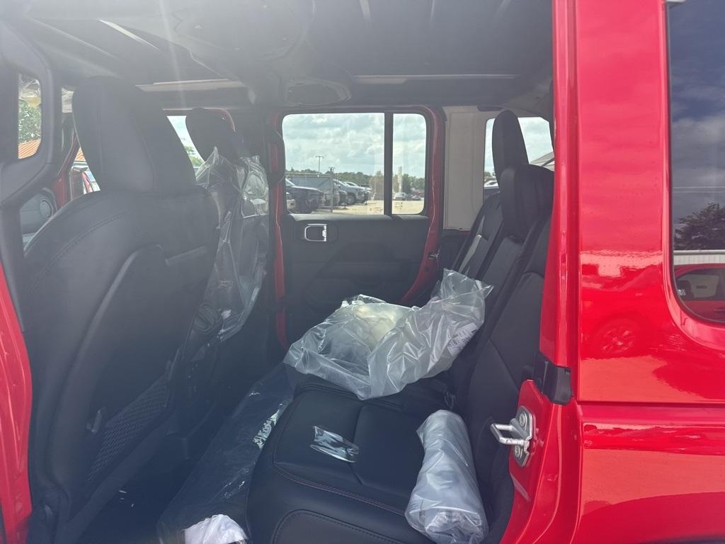 new 2025 Jeep Wrangler car, priced at $57,462