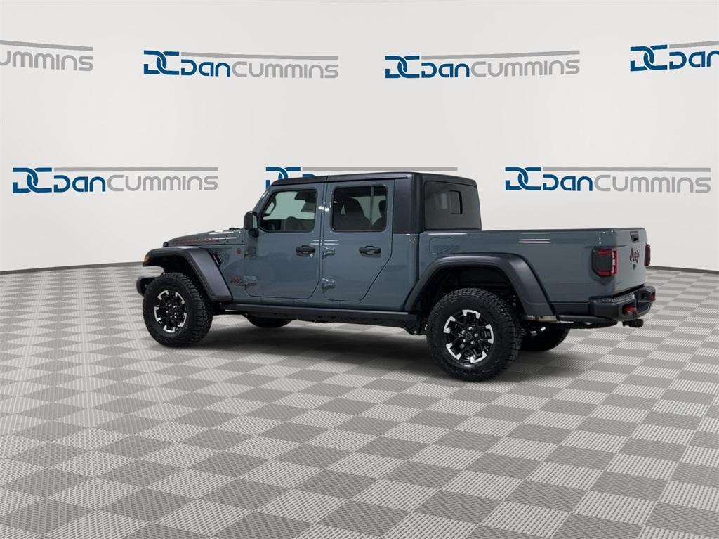 new 2024 Jeep Gladiator car, priced at $47,588