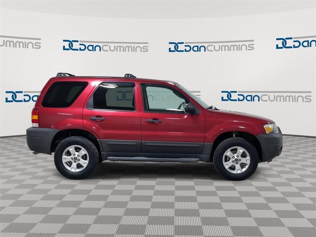 used 2007 Ford Escape car, priced at $4,900