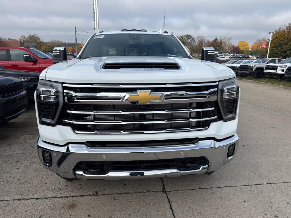 new 2026 Chevrolet Silverado 3500 car, priced at $81,915