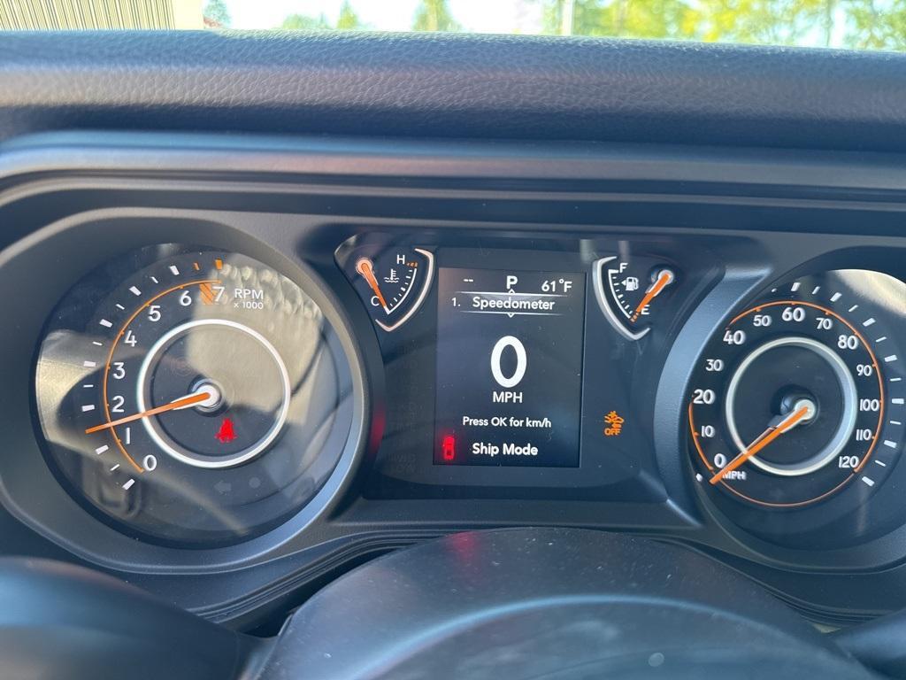 new 2025 Jeep Gladiator car, priced at $37,362