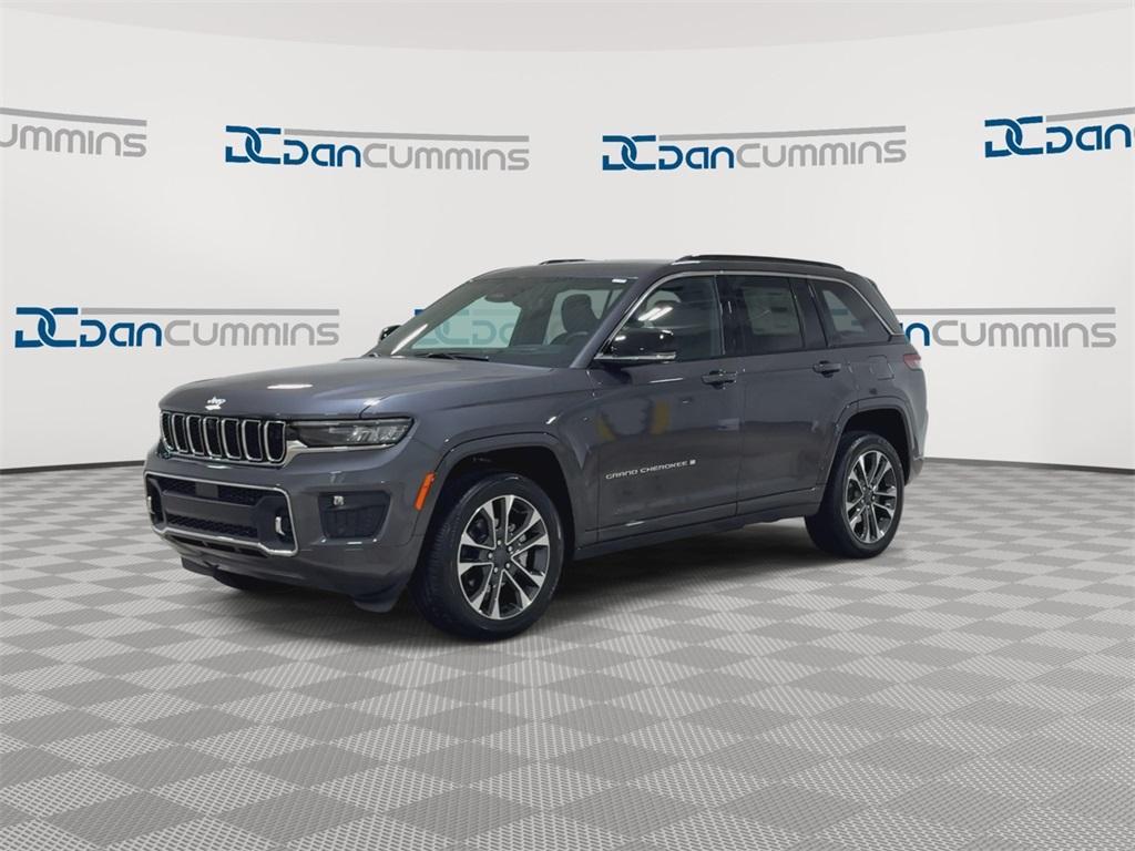 new 2025 Jeep Grand Cherokee car, priced at $59,688