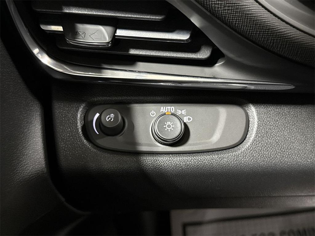 new 2025 Buick Envista car, priced at $25,446