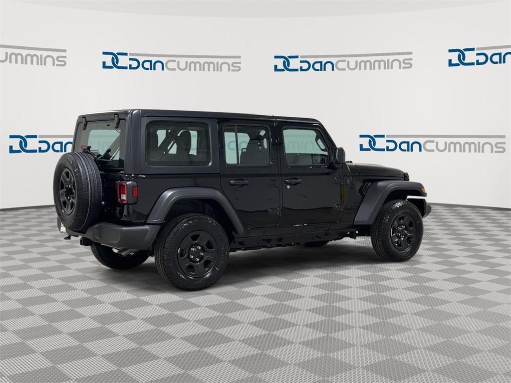 new 2025 Jeep Wrangler car, priced at $39,675