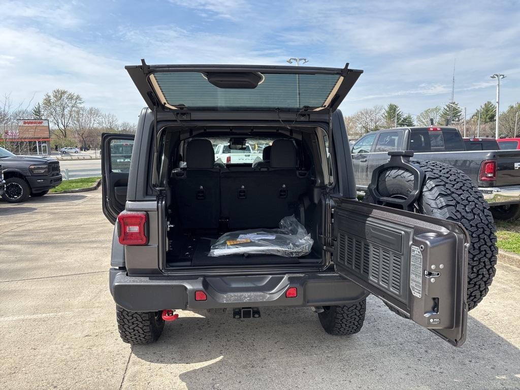 new 2025 Jeep Wrangler car, priced at $62,695