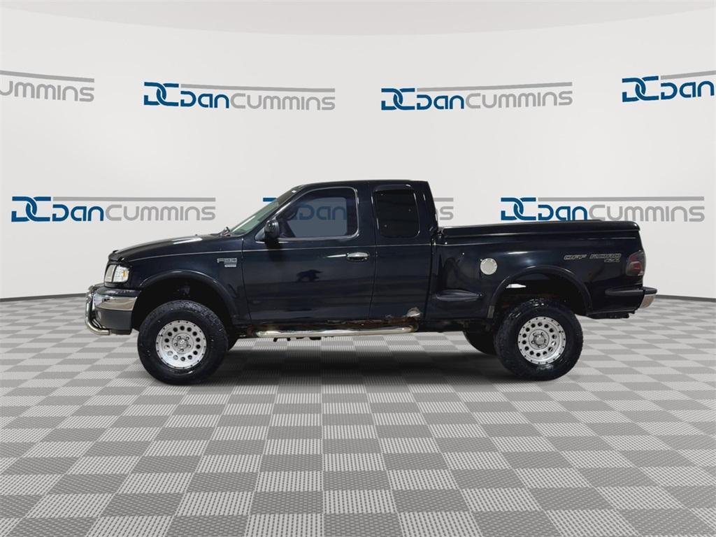used 2001 Ford F-150 car, priced at $3,900