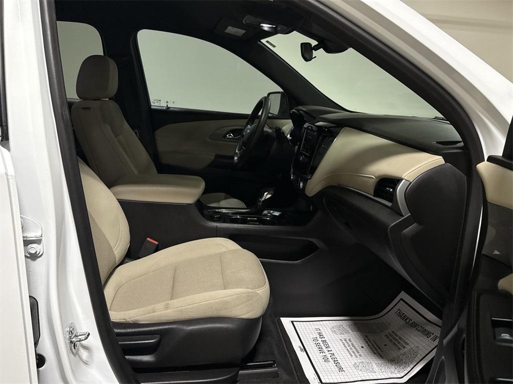 used 2023 Chevrolet Traverse car, priced at $22,987