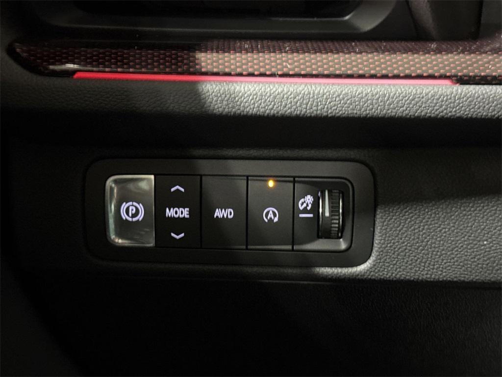 new 2026 Chevrolet Traverse car, priced at $57,427