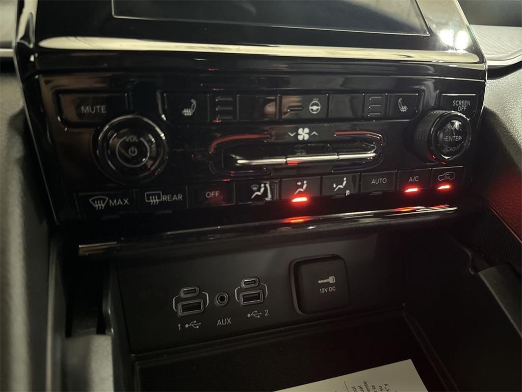 new 2025 Jeep Grand Cherokee L car, priced at $43,615