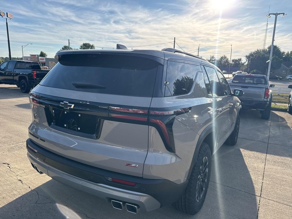 new 2026 Chevrolet Traverse car, priced at $54,994