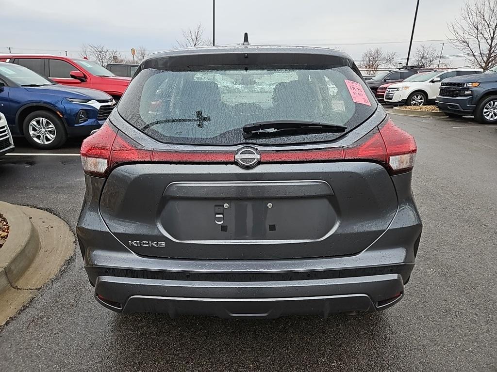 used 2022 Nissan Kicks car