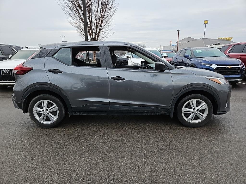 used 2022 Nissan Kicks car