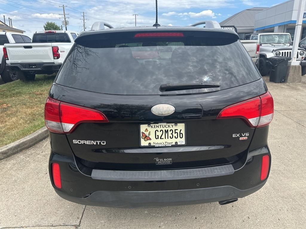 used 2014 Kia Sorento car, priced at $5,900