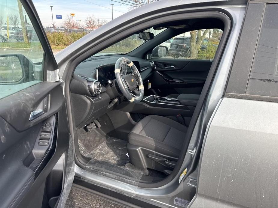 new 2025 Chevrolet Equinox car, priced at $26,995