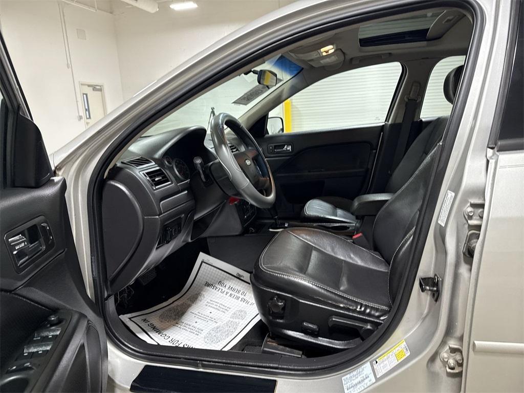 used 2007 Ford Fusion car, priced at $3,500