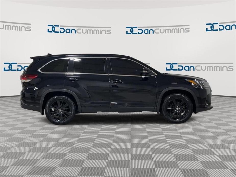 used 2019 Toyota Highlander car, priced at $26,987