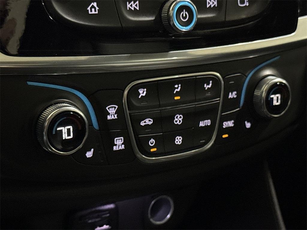 used 2023 Chevrolet Traverse car, priced at $37,987