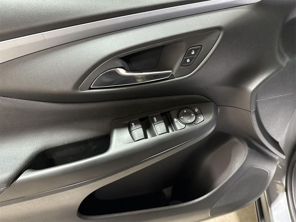 new 2025 Buick Envista car, priced at $25,446