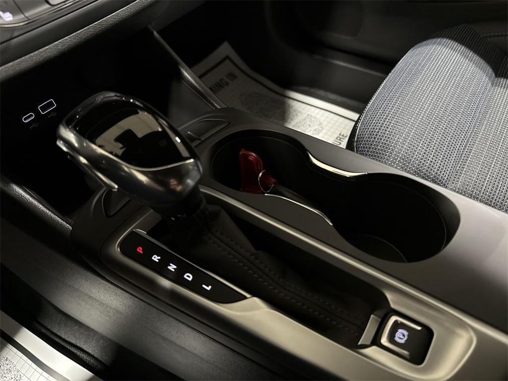 new 2025 Buick Envista car, priced at $25,446